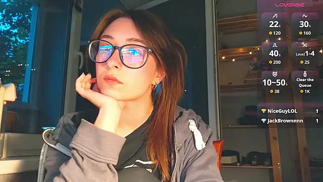 Snapshot of monlight__dana chatting on 06.14.26 monlight dana online show from 06.14.26