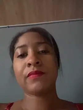 Snapshot of Berry_Bans chatting on 11.03.25 Berry Bans online show from 11.03.25