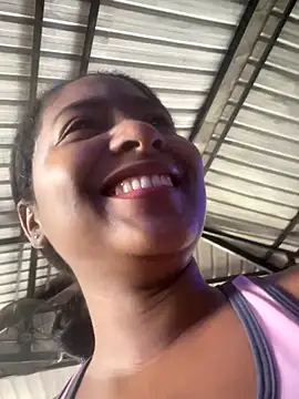 Berry Bans online show from 12.04.25