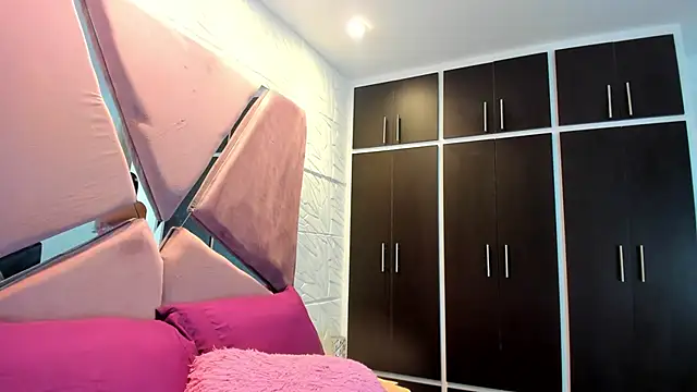 Charlotte Ice1 online show from 01.13.25