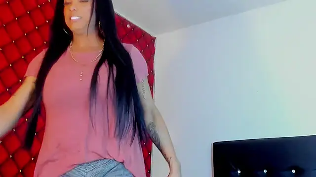 Snapshot of PARADISE_S7S chatting on 02.13.25 PARADISE S7S online show from 02.13.25