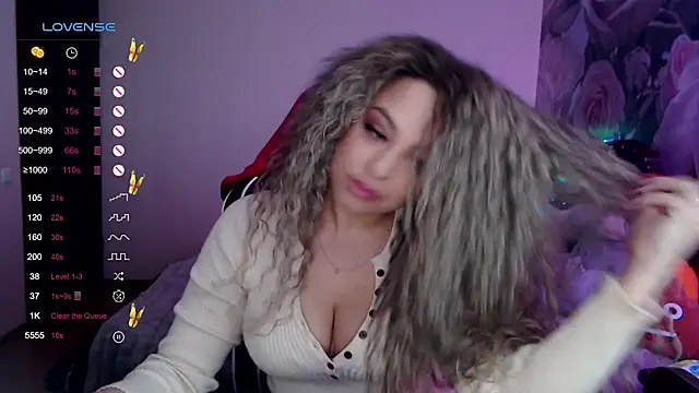  Just a queen 3 online show from 02.04.25