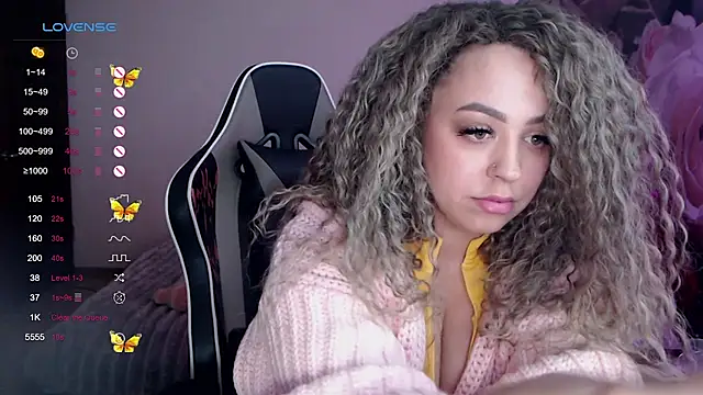  Just a queen 3 online show from 02.15.25