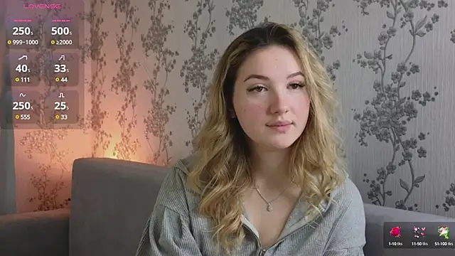 Snapshot of flawless_angell chatting on 02.13.25 flawless angell online show from 02.13.25