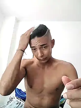 Snapshot of Demiansteven2 chatting on 03.19.25 Demiansteven2 online show from 03.19.25