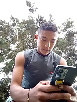 Snapshot of Demiansteven2 chatting on 10.16.25 Demiansteven2 online show from 10.16.25