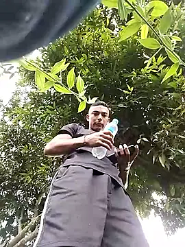 Snapshot of Demiansteven2 chatting on 10.17.25 Demiansteven2 online show from 10.17.25