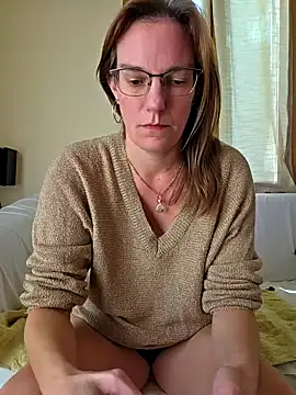 SpiceLea online show from 09.21.25