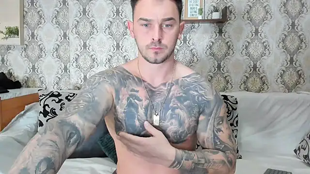 Snapshot of Jonmusclemaster chatting on 02.06.25 Jonmusclemaster online show from 02.06.25