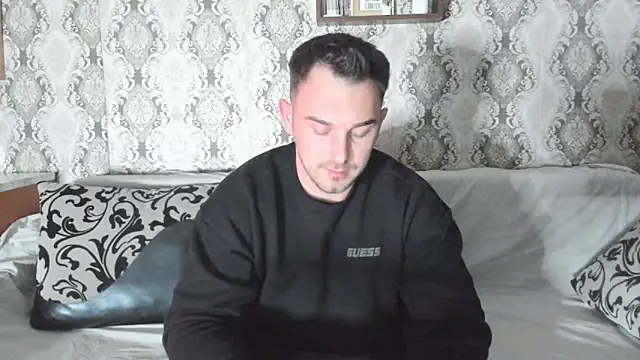 Snapshot of Jonmusclemaster chatting on 02.12.25 Jonmusclemaster online show from 02.12.25