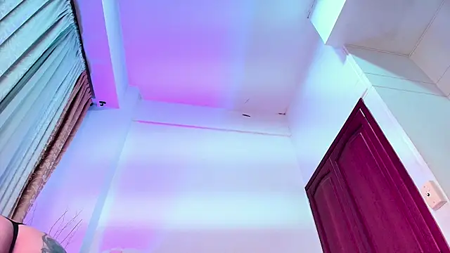 AlissaNix online show from 04.29.26