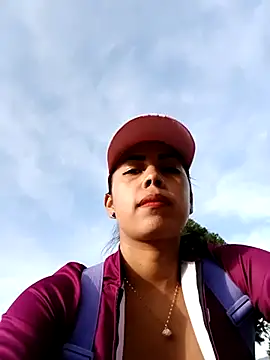  andrea30 online show from 02.20.25