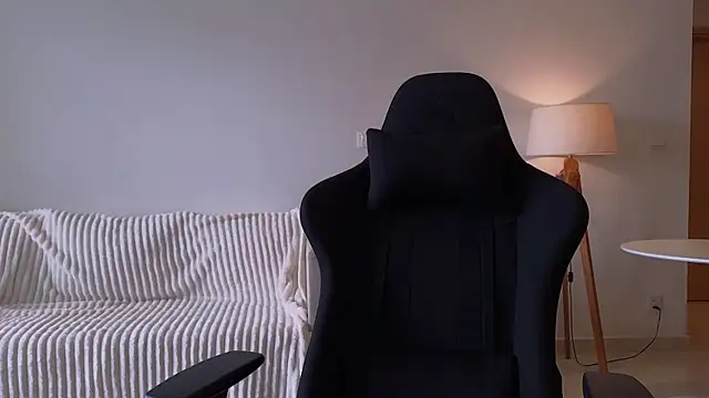 VanessaBayer2 online show from 12.13.24