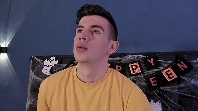 MikaelSlow online show from 10.19.25