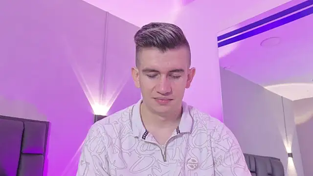 MikaelSlow online show from 04.08.26