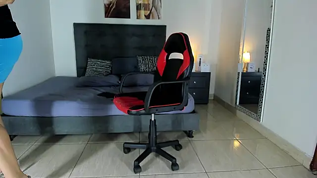 Snapshot of MarilynDavies chatting on 01.23.25 MarilynDavies online show from 01.23.25