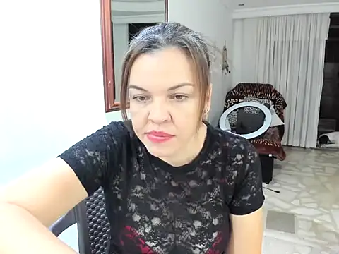 Snapshot of MarilynDavies chatting on 09.26.25 MarilynDavies online show from 09.26.25