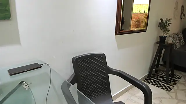 Snapshot of MarilynDavies chatting on 10.23.25 MarilynDavies online show from 10.23.25