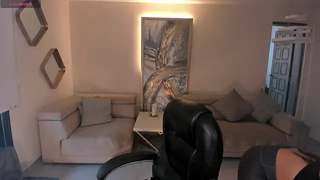 Snapshot of AngelicaVega chatting on 09.29.25 AngelicaVega online show from 09.29.25