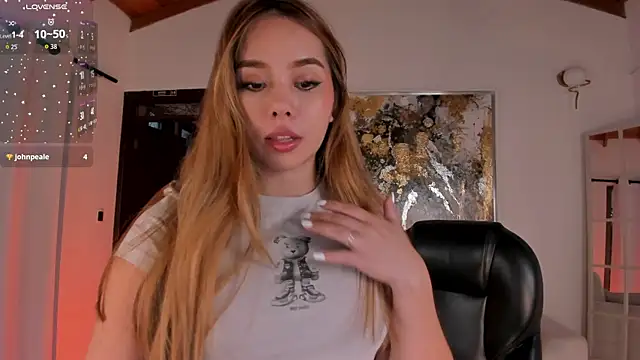 CarolineGraceX online show from 11.14.25