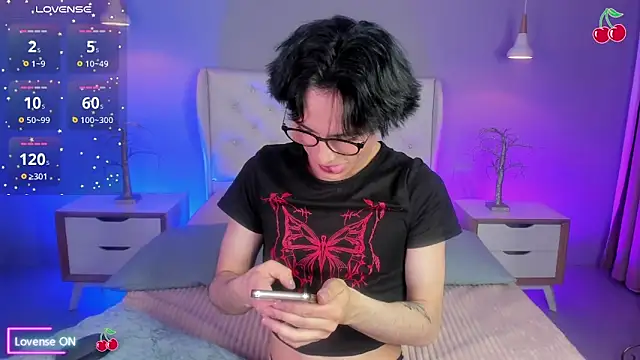 Snapshot of cherryy_boy chatting on 09.12.25 cherryy boy online show from 09.12.25