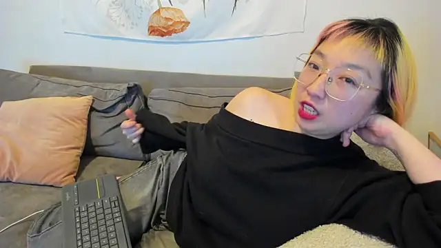 luxgray online show from 01.18.25