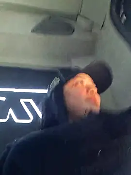 Snapshot of Liancy chatting on 03.09.25 Liancy online show from 03.09.25