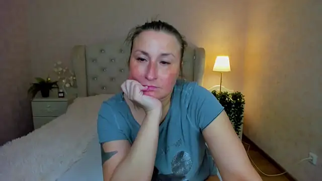 HotLiss online show from 04.04.26