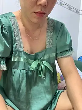 Baby-bigtits online show from 03.12.25