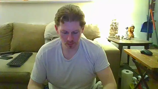 Snapshot of Rock_Pierce chatting on 05.24.26 Rock Pierce online show from 05.24.26