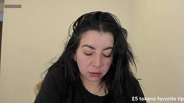 Snapshot of Im_coco chatting on 01.24.25 Im coco online show from 01.24.25