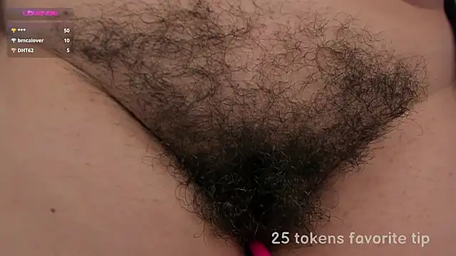 Snapshot of Im_coco chatting on 01.26.25 Im coco online show from 01.26.25