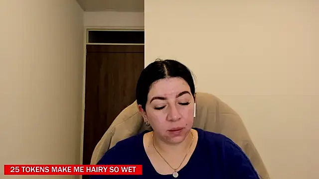 Snapshot of Im_coco chatting on 03.22.25 Im coco online show from 03.22.25