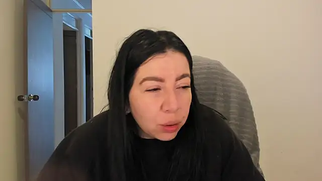 Snapshot of Im_coco chatting on 09.10.25 Im coco online show from 09.10.25