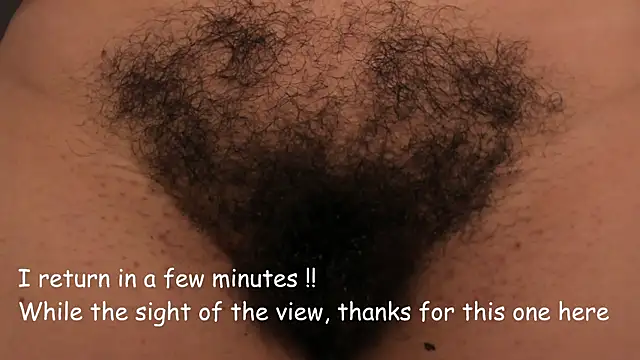 Snapshot of Im_coco chatting on 10.17.25 Im coco online show from 10.17.25