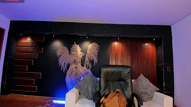 Snapshot of IsabellaaJoness chatting on 11.09.25 IsabellaaJoness online show from 11.09.25