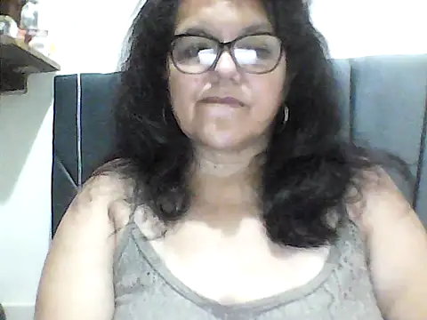 kassandra02 online show from 10.03.25