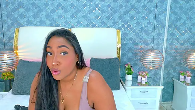 NaiomyLanes online show from 03.25.26