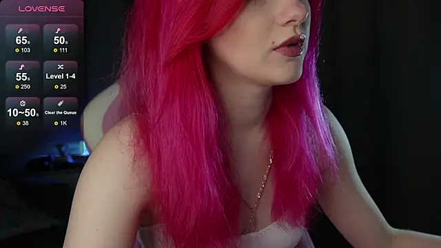 Snapshot of joyhannahh chatting on 11.11.25 joyhannahh online show from 11.11.25