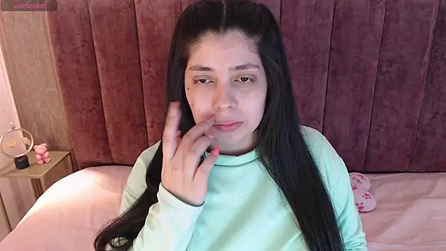 AgathaLynx online show from 03.10.25