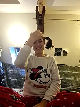 LoLa-69-X online show from 11.20.25