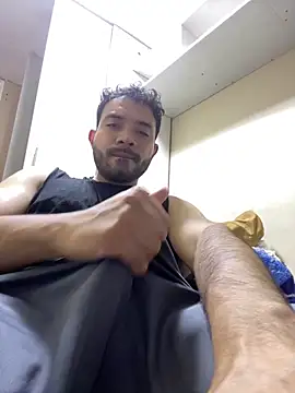 luisfer 98 online show from 04.22.26