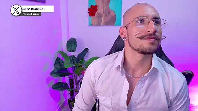 Snapshot of pandorabeker chatting on 01.10.26 pandorabeker online show from 01.10.26