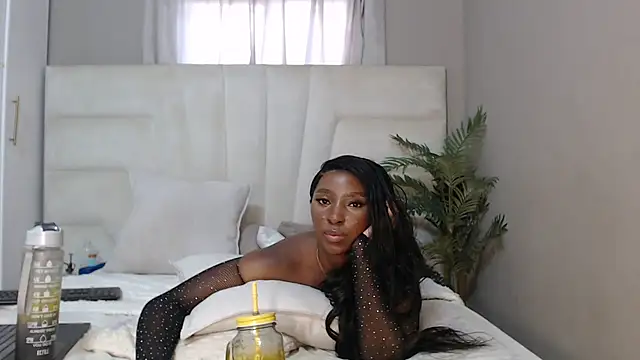 naughtyblackdolie online show from 01.31.25