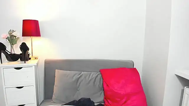 CrystalHotty online show from 03.17.25