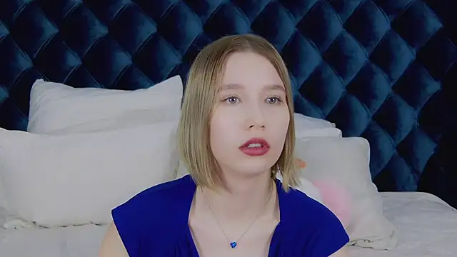 LiliLinn online show from 03.14.25