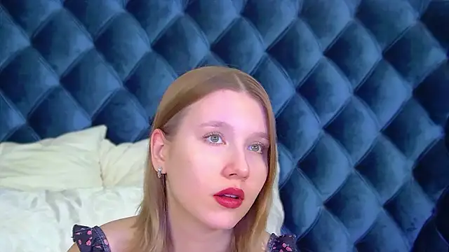 LiliLinn online show from 11.29.25