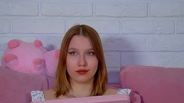 LiliLinn online show from 05.11.26