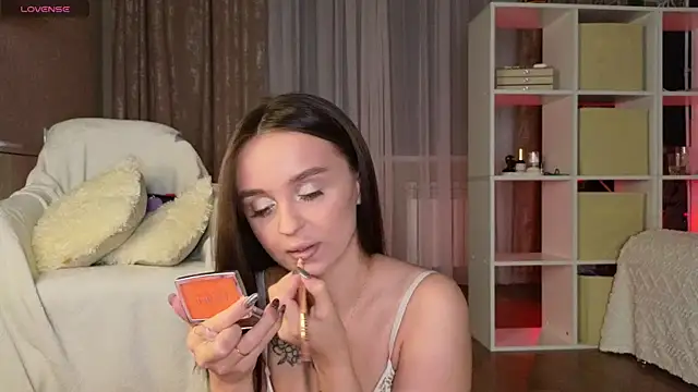 Katy perry  online show from 02.14.25