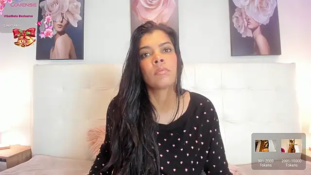 Sweetdreamses  online show from 12.13.24